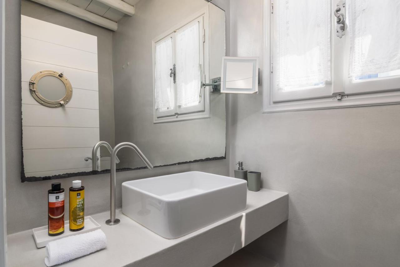 Archondoula Studios Plaka  Luaran gambar